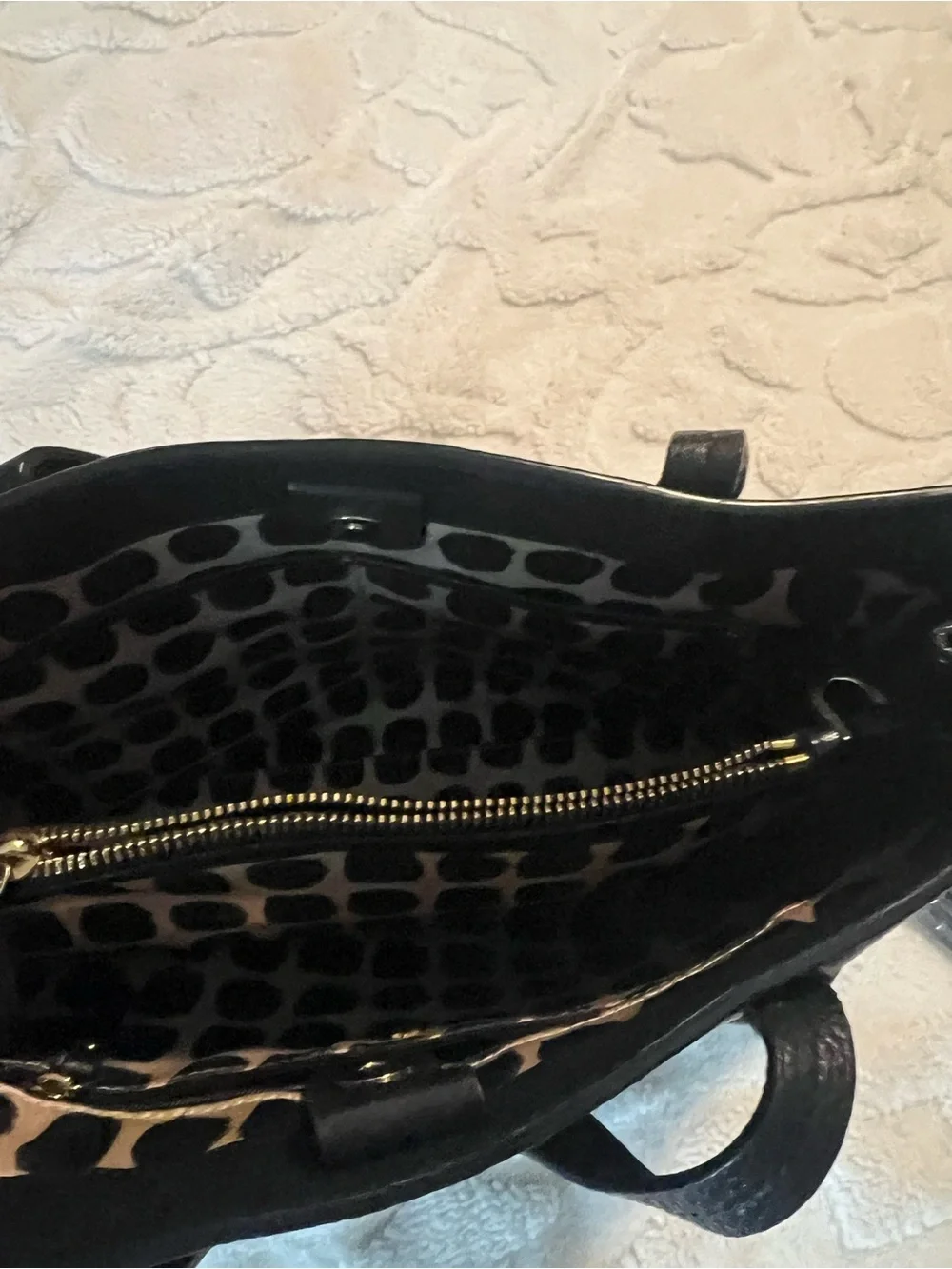 kate spade structured pebbled